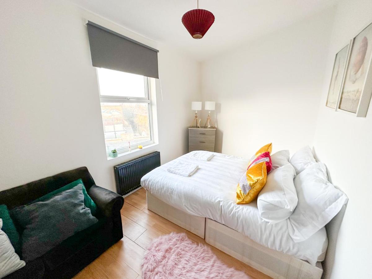 210 Coldharbour Lane Apartment London Exterior photo